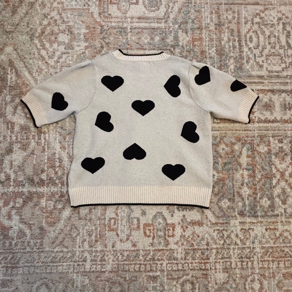 Cozy philosophy heart short sleeve sweater size xl - Picture 3 of 3